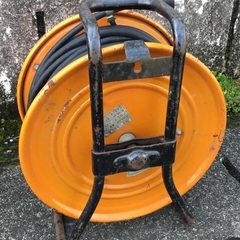 ＜動作品＞ハタヤコードリール・AP–301型・125V  15A 30mの画像