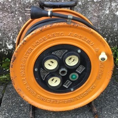 ＜動作品＞ハタヤコードリール・AP–301型・125V  15A...