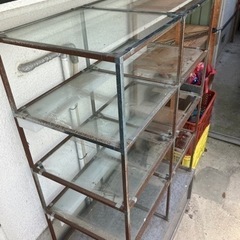決定【無料】スチールガラス棚