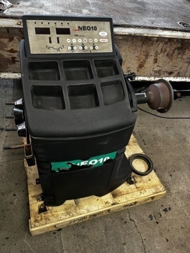 決まりました　ホイールバランサー　タイヤ交換　エイワ　NEO10