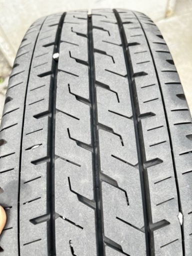 【本日〆切最終値】195/80/R15 107/105N LT ハイエース バリ溝 エコピア 2021年製  4本