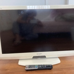 SHARP AQUOS　32型　2011年製液晶テレビ　ホワイト