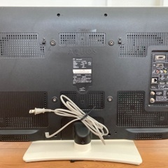 SHARP AQUOS　32型　2011年製液晶テレビ　ホワイトの画像