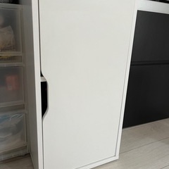 開き戸収納 IKEA ALEX