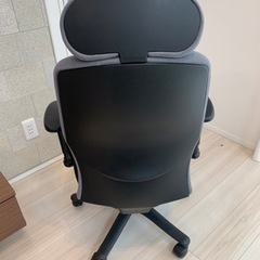 オフィスチェア　デスクチェア　グレー(取引中)の画像