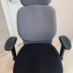 オフィスチェア　デスクチェア　グレー(取引中)の画像