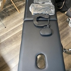 施術ベットの画像