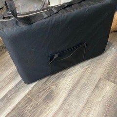 施術ベットの画像