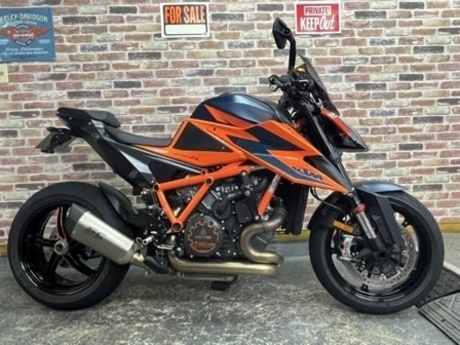 【超極上美車♪機関超絶好調！正規ディーラーワンオーナー！カスタム含総額300万円、純正パーツ多数付♪】KTM 1290 super duke R 3.0 動画