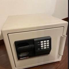 引き取り無料　SENTRY(セントリー)金庫　3個　