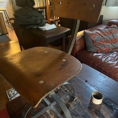 アンティークチェアの画像