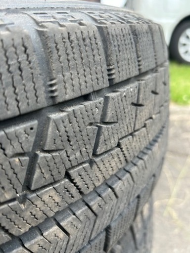 車のパーツ タイヤ、ホイール
