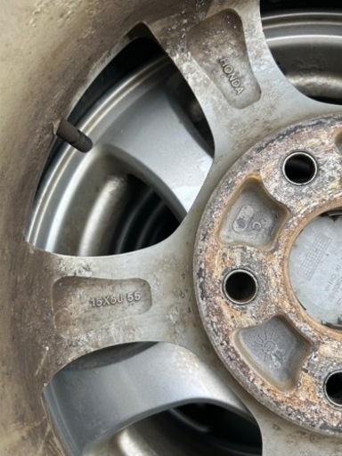 車のパーツ タイヤ、ホイール