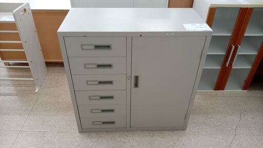 ★ジモティ割あり★  キャビネット グレー H87.5×D40×W88 クリーニング済み TJ7120