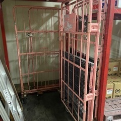 カゴ車　鉄屑　スクラップの画像