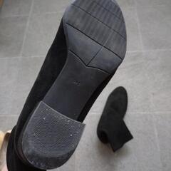 ユニクロ　黒　ストレッチブーツ　ショートブーツの画像