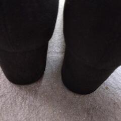 ユニクロ　黒　ストレッチブーツ　ショートブーツの画像