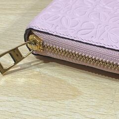 LOEWE ロエベ ラウンドファスナー  長財布　リピートアナグラム　213の画像