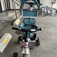 三輪車の画像
