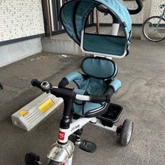 三輪車の画像