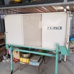 穀類搬送機　トラックダンプの画像