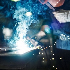 鍛冶・金物工　正社員募集　社会保険完備　資格取得制度・資格手当あり
