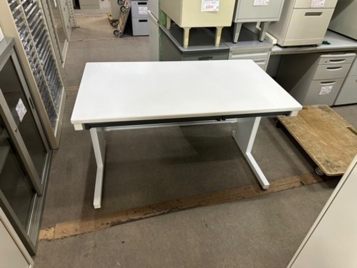 コクヨ　平机　幅120 奥70高さ70cm オフィス用家具