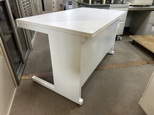 コクヨ　平机　幅120 奥70高さ70cm オフィス用家具