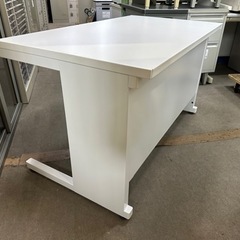 コクヨ　平机　幅120 奥70高さ70cm オフィス用家具の画像