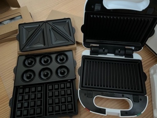 未使用 アイリスオーヤマ マルチサンドメーカー ホットサンド ワッフル ドーナツ パニーニ キッチン家電 ホットプレート