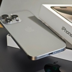 新品同様iPhone15 Pro Max 256GB ナチュラル...