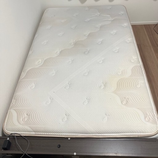 シモンズ　セミダブル　マットレス　フレーム