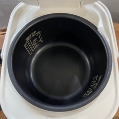 アイリスオーヤマ　5.５号炊き炊飯器　2023年製　RC-MEA50-W 1ヶ月保障付き【リサイクルショップ道楽屋】の画像