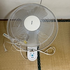 壁掛け扇風機(7/7PM引取希望)