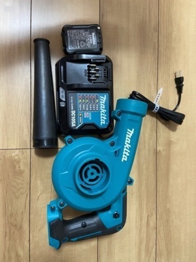 \nマキタ(Makita) 充電式ブロワ 10.8V1.5Ah バッテリ・充電器付 UB100DSH