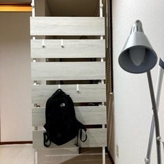 ニトリ突っ張り壁面収納の画像