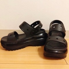 新品メガクラッシュサンダルの画像