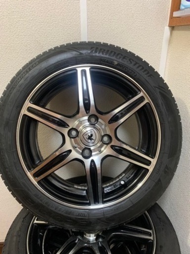 車のパーツ タイヤ、ホイール