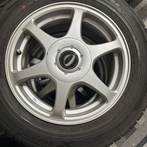 車のパーツ タイヤ、ホイール