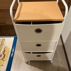 3段収納ラックの画像