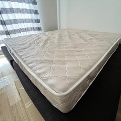 (個別に受取待ち)
ベッド&マットレス