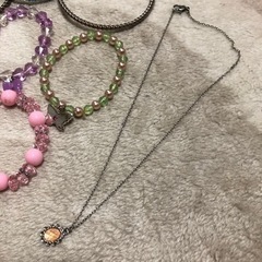 女の子用アクセサリーの画像