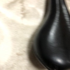 クロスバイク ロードバイクサドルの画像