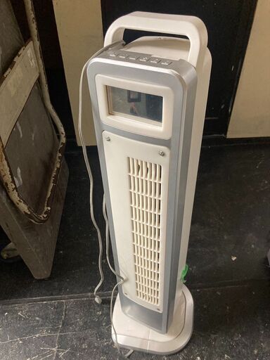 ☆中古￥1,500！タワーファン　家電　2013年製　AFT-813R型　【BG014】