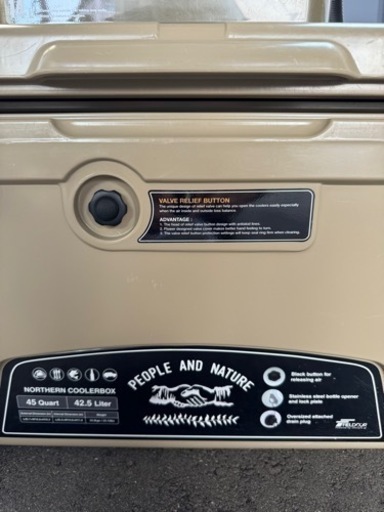 FIELDOOR フィールドアノーザンクーラーボックス 42.5L DCM14L付き