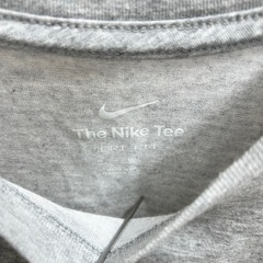 NIKE ナイキ　Tシャツ　フロント　プリントの画像