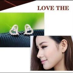 j→→→m10-18-刻印/ブリリアントダイヤモンドＣＺハートパヴェピアスC＊Bの画像