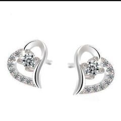 j→→→m10-18-刻印/ブリリアントダイヤモンドＣＺハートパヴェピアスC＊Bの画像