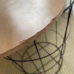 取り引き決定　サイドテーブルの画像