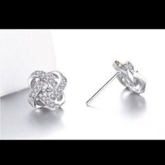 j→→→m10-19/刻印/ブリリアントゴージャスフラワーピアスC＊Bの画像